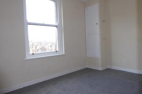 2 bedroom flat to rent, 43 West End Road, Morecambe, LA4