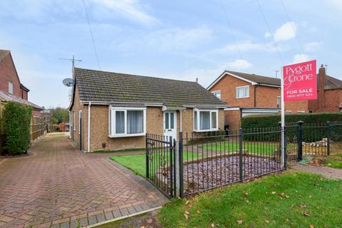 2 bedroom detached bungalow for sale, Belton Lane, Grantham, Lincolnshire, NG31