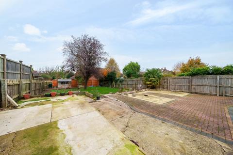 2 bedroom detached bungalow for sale, Belton Lane, Grantham, Lincolnshire, NG31