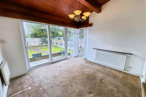 3 bedroom semi-detached house for sale, Bury Old Road, Prestwich, M25