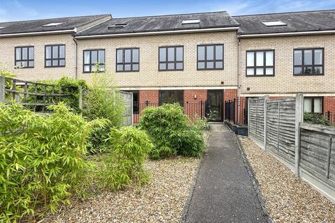 4 bedroom townhouse for sale, St Bartholomews Court, Cambridge CB5