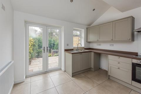 30 Sandringham Road, Wombourne, Wolverhampton, WV5 8EF