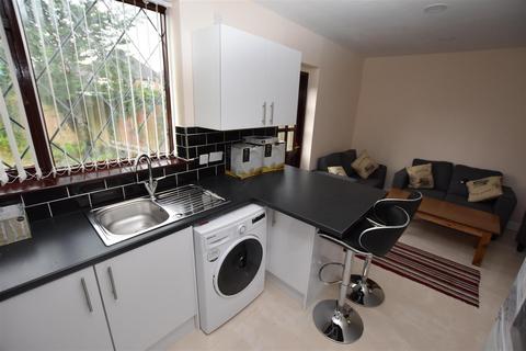 6 bedroom house to rent, Bibsworth Avenue, Birmingham, B13