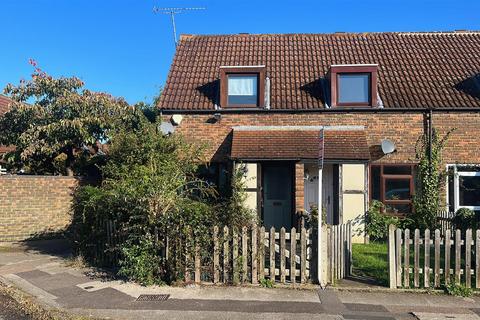 131 Beauchamp Road, West Molesey, KT8 2PJ