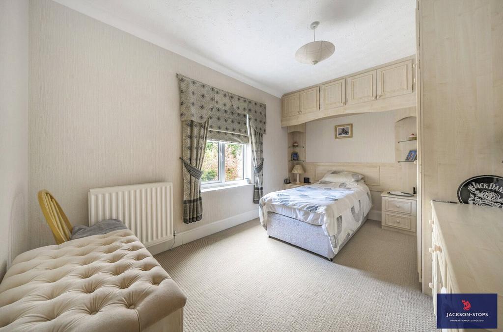 Bedrooom 4