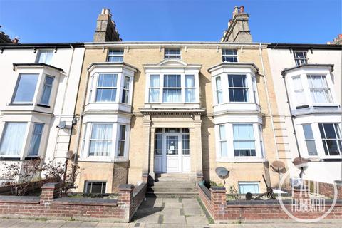 1 bedroom flat to rent, Marine Parade, Lowestoft