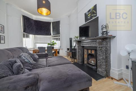 2 bedroom flat for sale, Sinclair Road, London W14