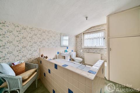 31 Summerfield Street, London, SE12 0NH