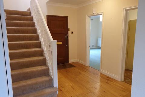 5 bedroom house to rent, Andover Road, Newbury