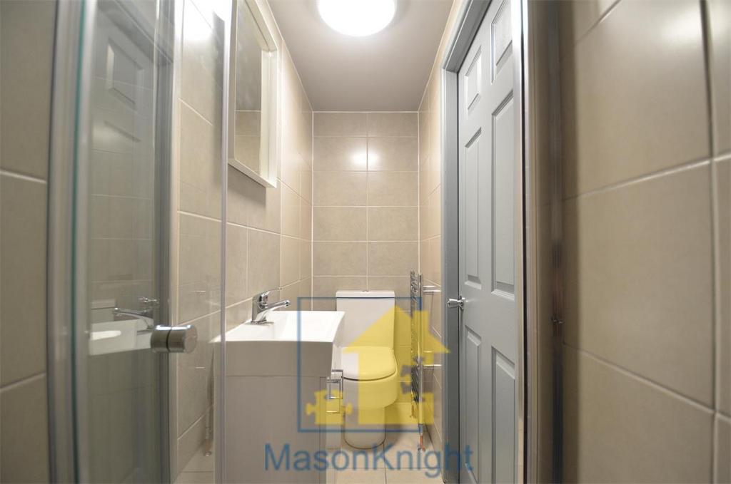 Bathroom1a.jpg