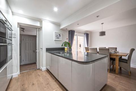 36 Apple Tree Road, Pershore, WR10 1ER