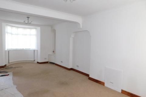 3 bedroom terraced house to rent, Newall Street, Abertillery, Gwent