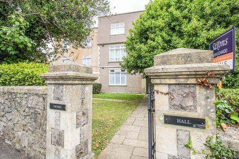 Crosby Hall, Royal Crescent