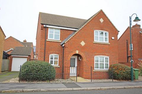 4 bedroom detached house to rent, Shore View, Peterborough PE7