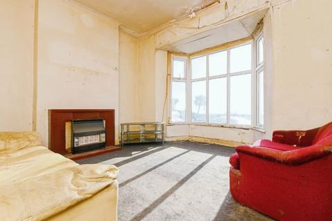 Terraced house for sale, The Parade, Walton on the Naze, Essex