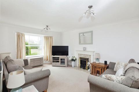 5 Brooksby Grove, Dorridge, Solihull, B93 8BW