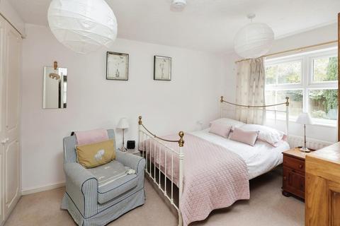 5 Brooksby Grove, Dorridge, Solihull, B93 8BW