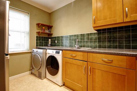 49 Brooke Grove, Ely, CB6 3WT