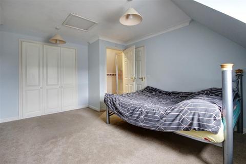 49 Brooke Grove, Ely, CB6 3WT