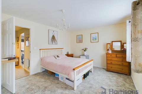 2 bedroom end of terrace house for sale, Crocus Drive, Sittingbourne, Kent, ME10 4ES