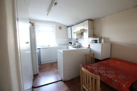 1 bedroom flat to rent, Sheridan Road, Manor Park,Eastham,Forest Gate,E12,E7,E6,e13,e11,e10,Ig1 E12