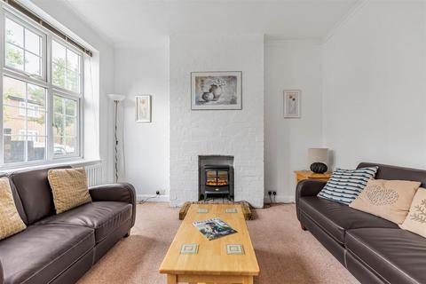 3 bedroom flat for sale, Carmichael Court, Barnes, London, SW13