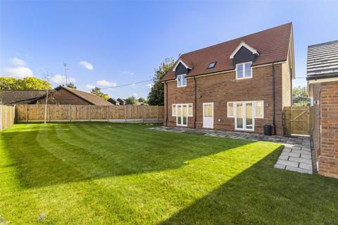 4 bedroom detached house for sale, Helions Road, Steeple Bumpstead CB9