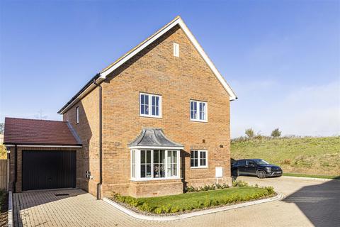 4 bedroom detached house for sale, Helions Road, Steeple Bumpstead CB9