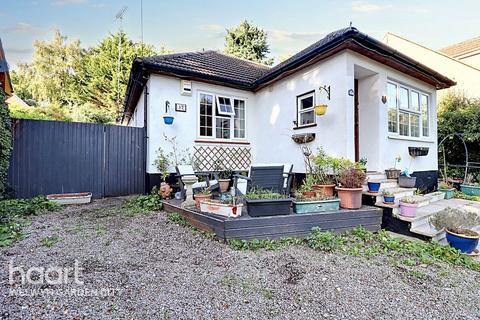 3 bedroom detached bungalow for sale, Mardley Avenue, Welwyn