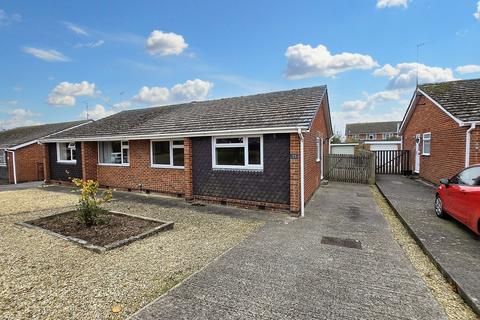 2 bedroom semi-detached house for sale, Helmdon Road, Trowbridge BA14