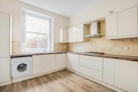 4 bedroom flat to rent, Bishop Kings Road London W14