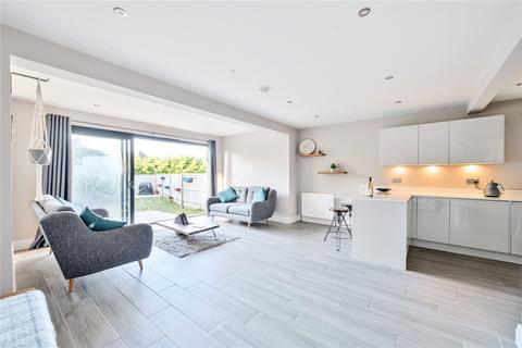 6 Clock House Mead, Oxshott, Leatherhead, KT22 0RW