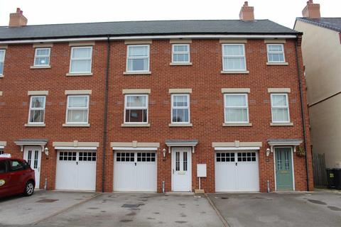 4 bedroom terraced house to rent, Merrybent Drive, Darlington DL2