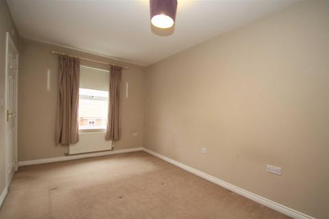 4 bedroom terraced house to rent, Merrybent Drive, Darlington DL2