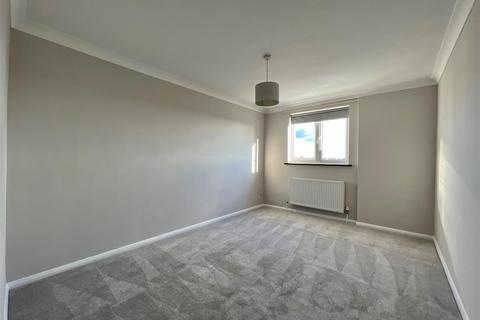 2 bedroom flat to rent, Craneswater Park, Southsea