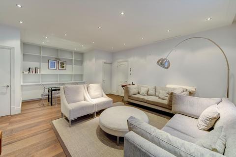 2 bedroom flat for sale, Savoy Court, Covent Garden, London, WC2R