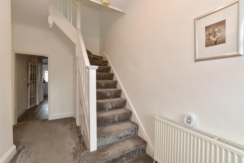 3 bedroom terraced house for sale, Perth Road, Ilford, Essex