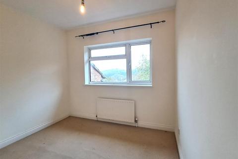 2 bedroom flat to rent, Rochester Road, Bristol