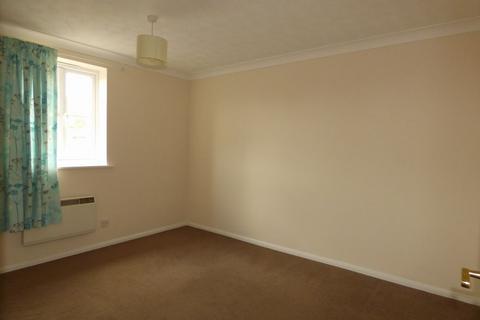 3 bedroom terraced house to rent, Althorpe Court, ELY, Cambs, CB6