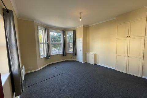 Studio to rent, THE CRESCENT, BOSCOMBE - STUDIO FLAT - AVAILABLE NOW