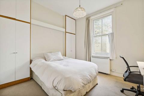 2 bedroom flat to rent, Mornington Avenue, London W14