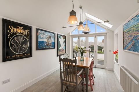 9 Fernleigh Road, Wadebridge, PL27 7AX