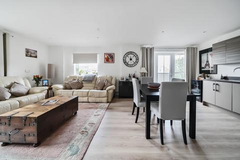 2 bedroom penthouse for sale, Flambard Way, Godalming, Surrey, GU7