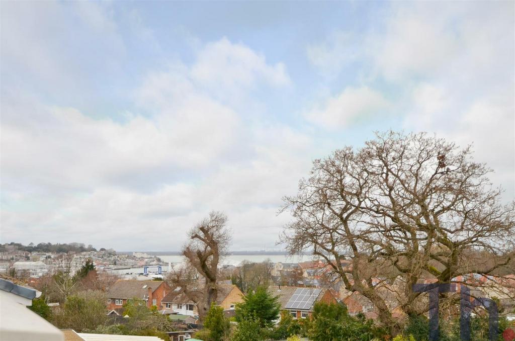 Cowes Harbour &amp; Solent Views.JPG