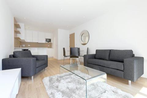 1 bedroom apartment to rent, Devan Grove London N4