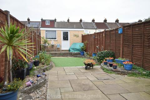 2 bedroom terraced house for sale, Harcourt Road, Gosport