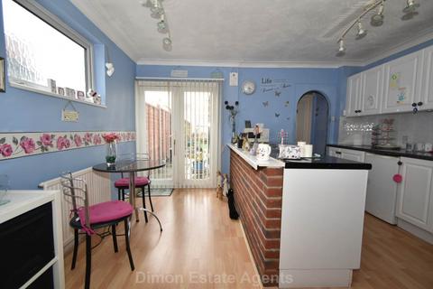 2 bedroom terraced house for sale, Harcourt Road, Gosport