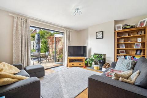 9 Barnhill Close, Marlow, SL7 3HA