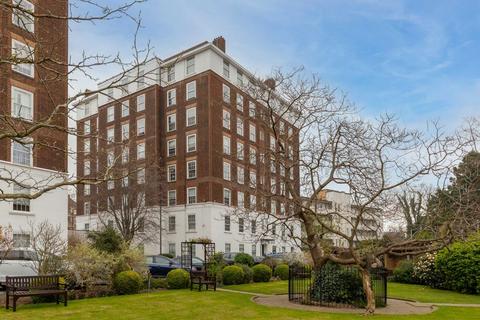 3 bedroom flat to rent, Fitzjames Avenue, London W14