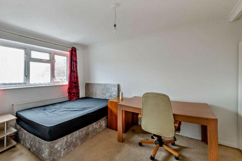 2 bedroom end of terrace house for sale, Long Banks, Harlow, CM18